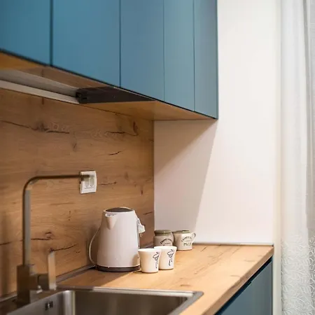 With Skanderbeg Square View アパート *